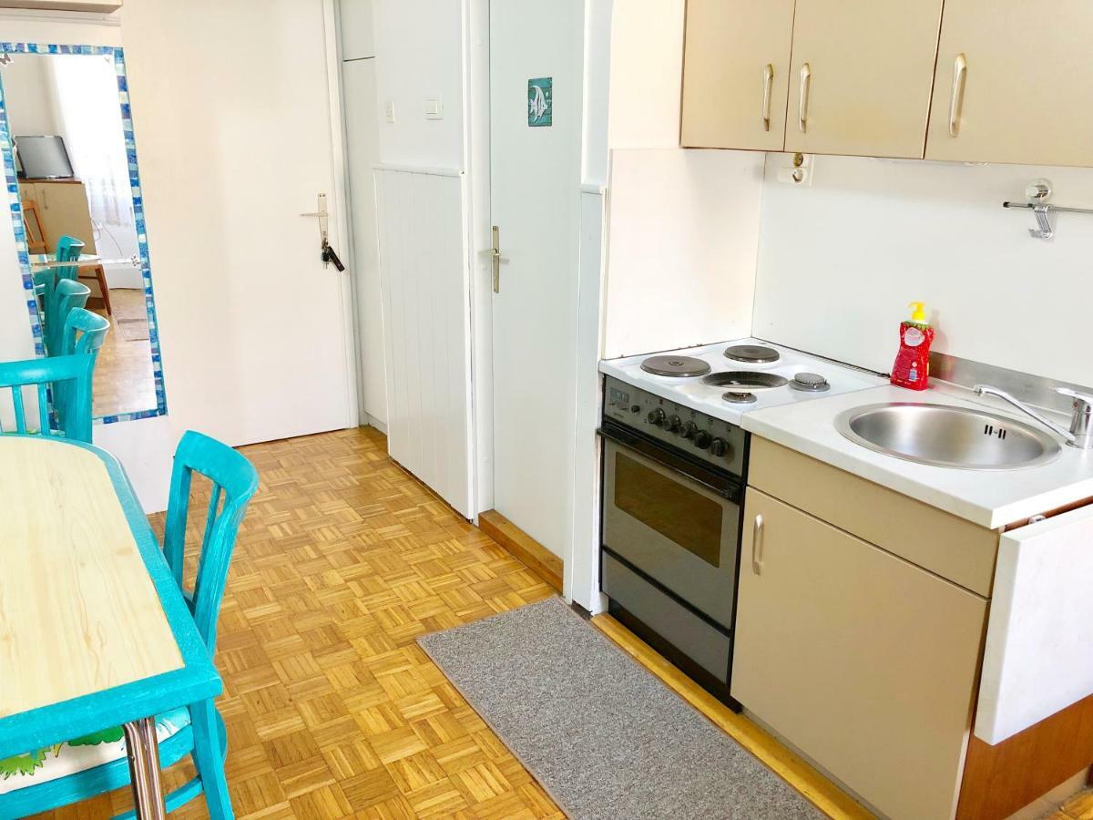Studio & Free Parking, Aircool, Fresh Bedding Lovran Exterior foto