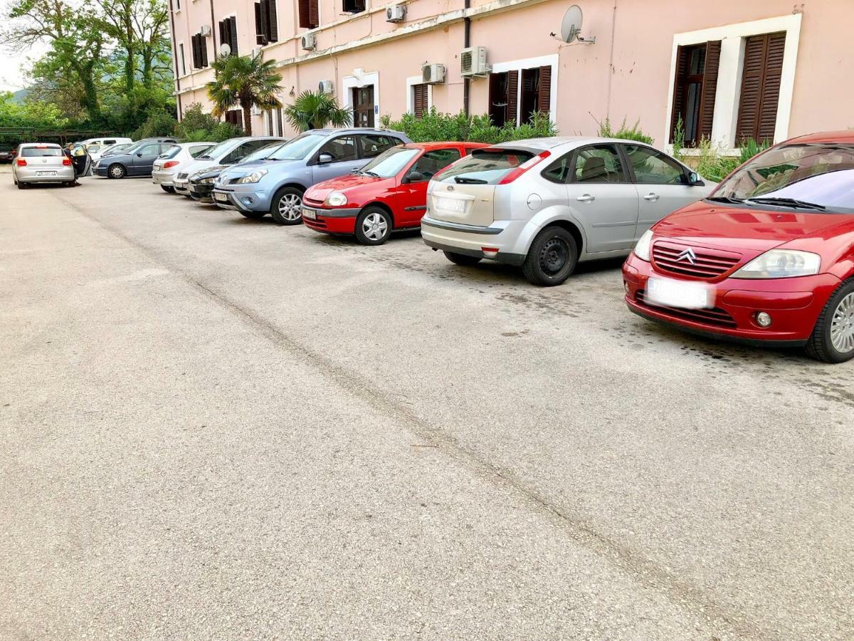 Studio & Free Parking, Aircool, Fresh Bedding Lovran Exterior foto